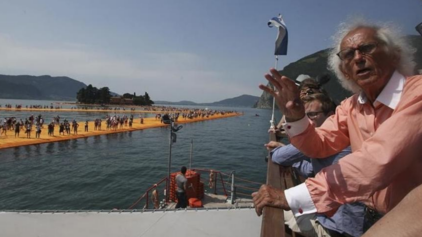 Christo sul Lago d'Iseo