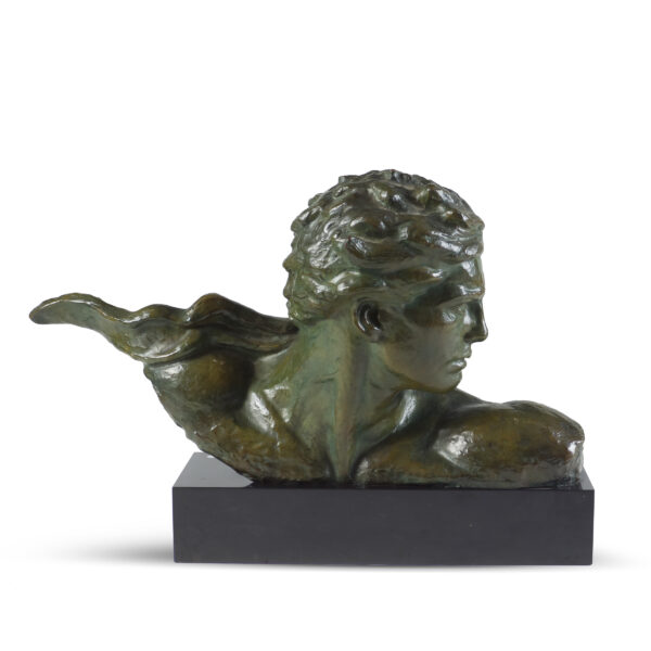 Lotto 18 - Alexander Kelety, "Jean Mermoz", 1930 circa, scultura in bronzo a patina verde, firmata e numerata sul retro 61, poggiante su base rettangolare in marmo nero, bronzo 29x54x22 cm. EUR 600,00 / 800,00
