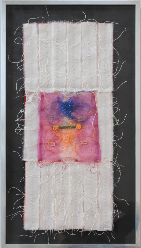 OSART Amelia Etlinger Untitled [Leaves Flower] 1973-74 Tecnica mista (ricamo, tessuto, filati, carta stampata) 62 x 24 cm Courtesy dell’artista e Osart, Milano