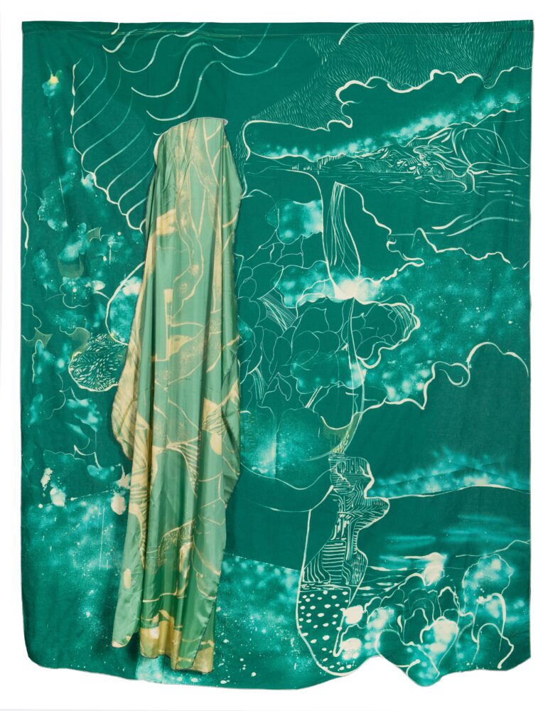 Alessandro Roma, Form in transitions , 2018, Colori e candeggina su cotone /colour,bleach on cotton, 281 x 188 cm