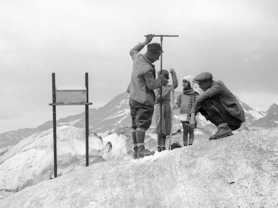 Tra fotografia e scienza. Il grido d’aiuto dei ghiacciai in una mostra dedicata al Monte Rosa