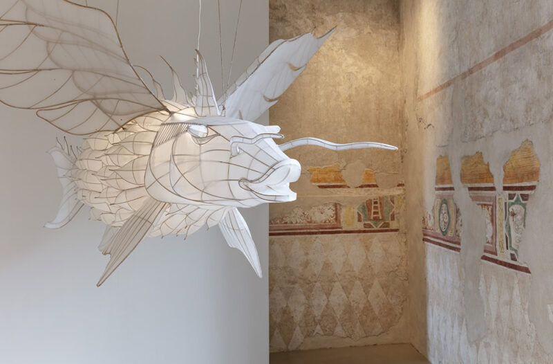 Fantastic Utopias - AI WEIWEI 'Feiyu' 2015, bambù e seta, 320 x 200 x 60 cm; 126 x 78,7 x 23,6 pollici. Cortesia: l'artista e GALLERIA CONTINUA. Foto Andrea Rossetti