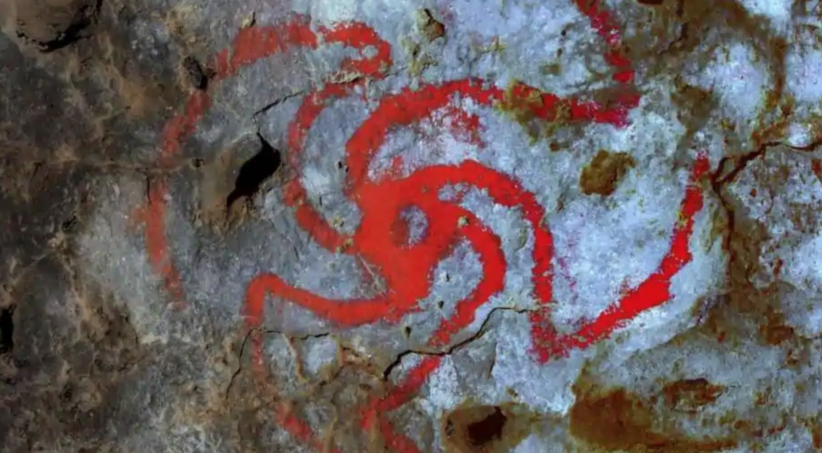 La raffigurazione del fiore della Datura nella Pinwheel Cavern