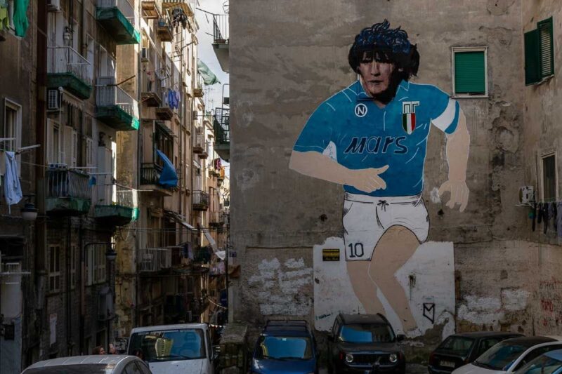 murale maradona quartieri spagnoli