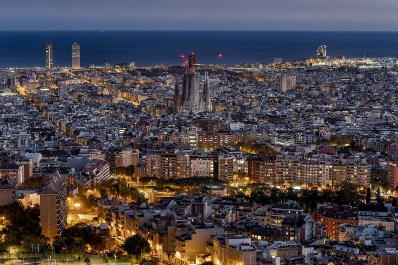 Night view of Barcelona. © Laura Guerrero.