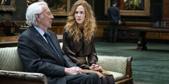 Donald Sutherland and Nicole Kidman at the Frick Collection in HBO's The Undoing. (David Giesbrecht/HBO)
