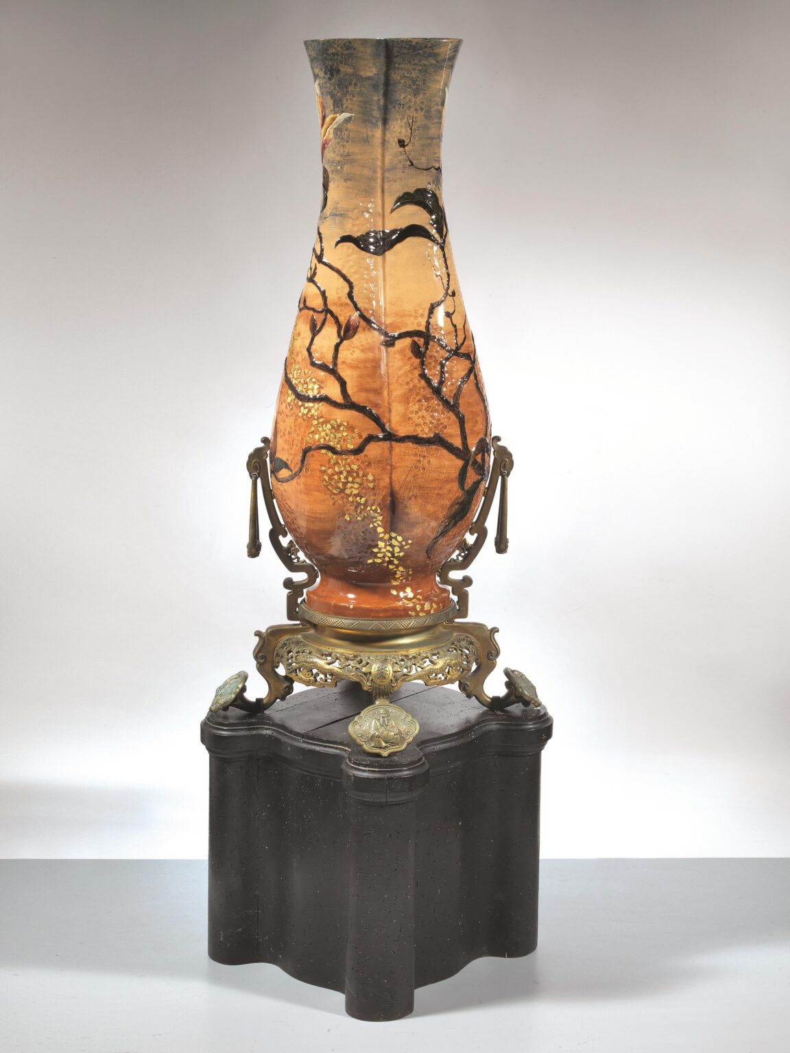 Forme pure. Una cariatide di Alberto Viani vola in asta a oltre 76 mila