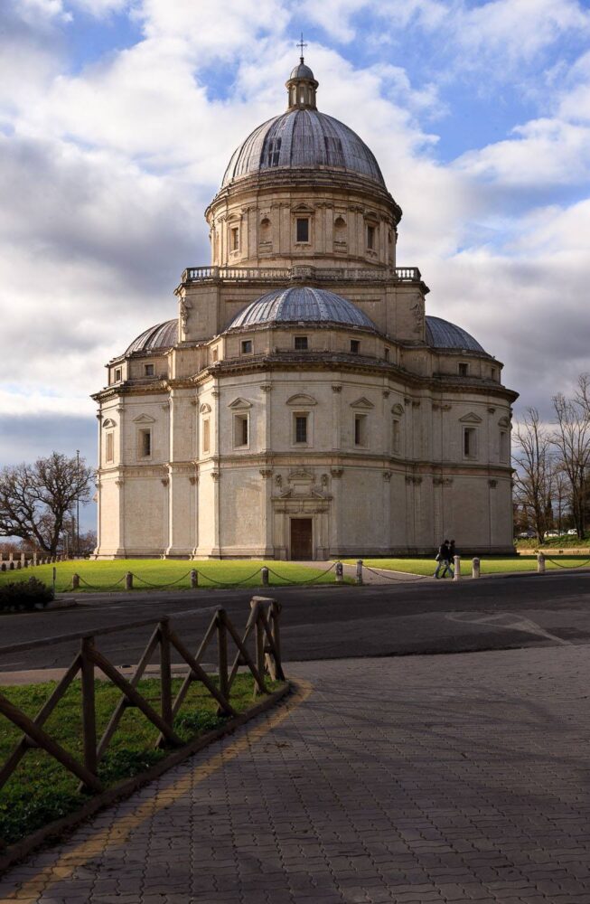 Santa Maria della Consolazione, Tempio Bramantesco di Todi