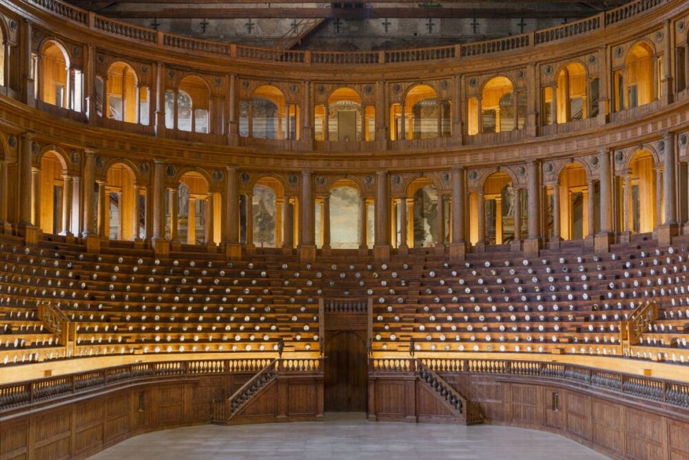Allestimento nel Teatro Farnese Complesso Monumentale della Pilotta. ph Cosimo Filippini