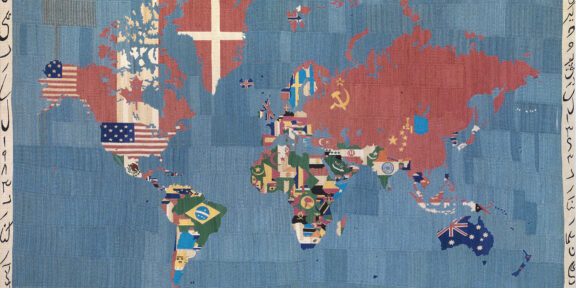 AlighieroBoetti Mappa, 1983 broderie sur tissu 115 x 78 cm