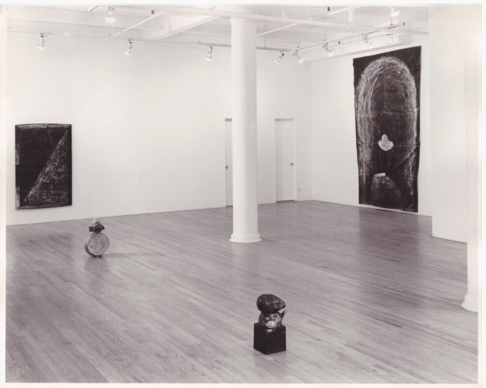 Opera di Bruno Ceccobelli nella mostra alla Galleria Salvatore Ala, N.Y., 1983