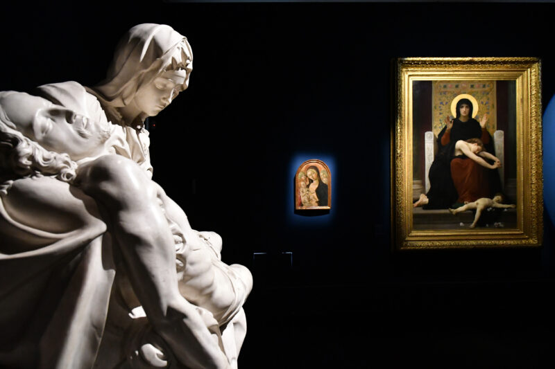 SEZIONE 17 “VERGINE MADRE FIGLIA DEL TUO FIGLIO”. VEDERE L’INVISIBILE da MICHELANGELO BUONARROTI Piet à, 1930 circa (calco); 1498 (originale) Cittàdel Vaticano, Musei Vaticani MATTEO DI GIOVANNI Madonna con il Bambino e due angeli, 1480 circa Siena, Banca Monte dei Paschi di Siena, Collezione Chigi Saracini WILLIAM -ADOLPHE BOUGUEREAU Vergine consolatrice, 1877 Parigi, Musée d’Orsay (in deposito presso Musée des Beaux -Arts, Strasburgo)