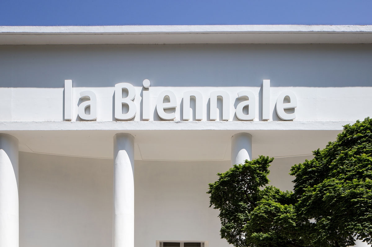 Ecco la giuria della Biennale Arte 2022. Per l’Italia c’è Lorenzo Giusti