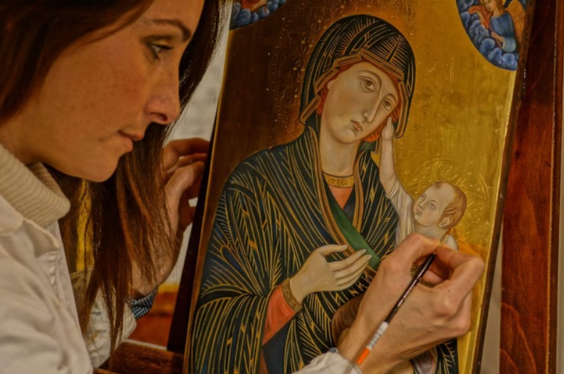 Silvia Salvadori racconta la luce e i significati dei colori nella pittura medievale