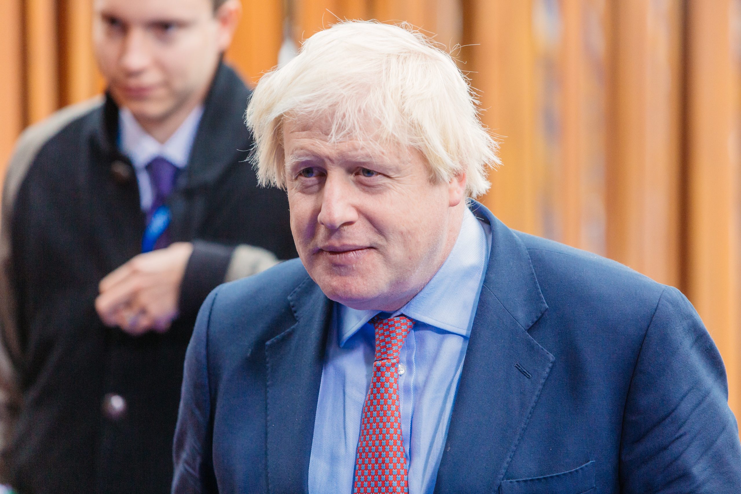 Minore priorità. Boris Johnson dimezza le spese per arte e cultura nelle scuole inglesi