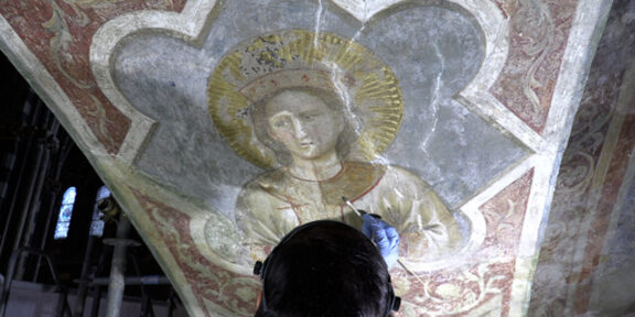 Restauri nella cappella di Santa Caterina a Padova, con affreschi di Giotto