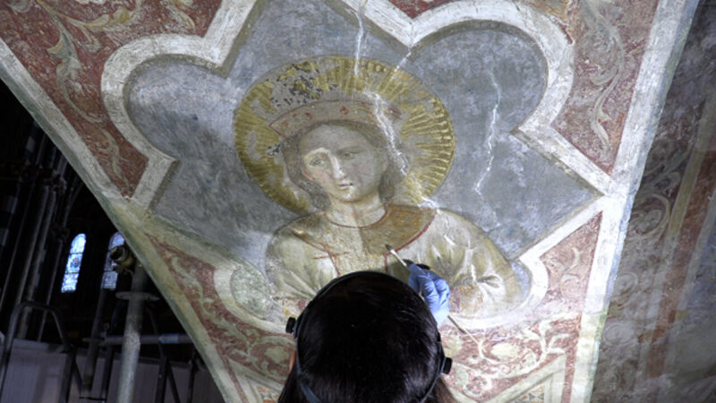 Restauri nella cappella di Santa Caterina a Padova, con affreschi di Giotto