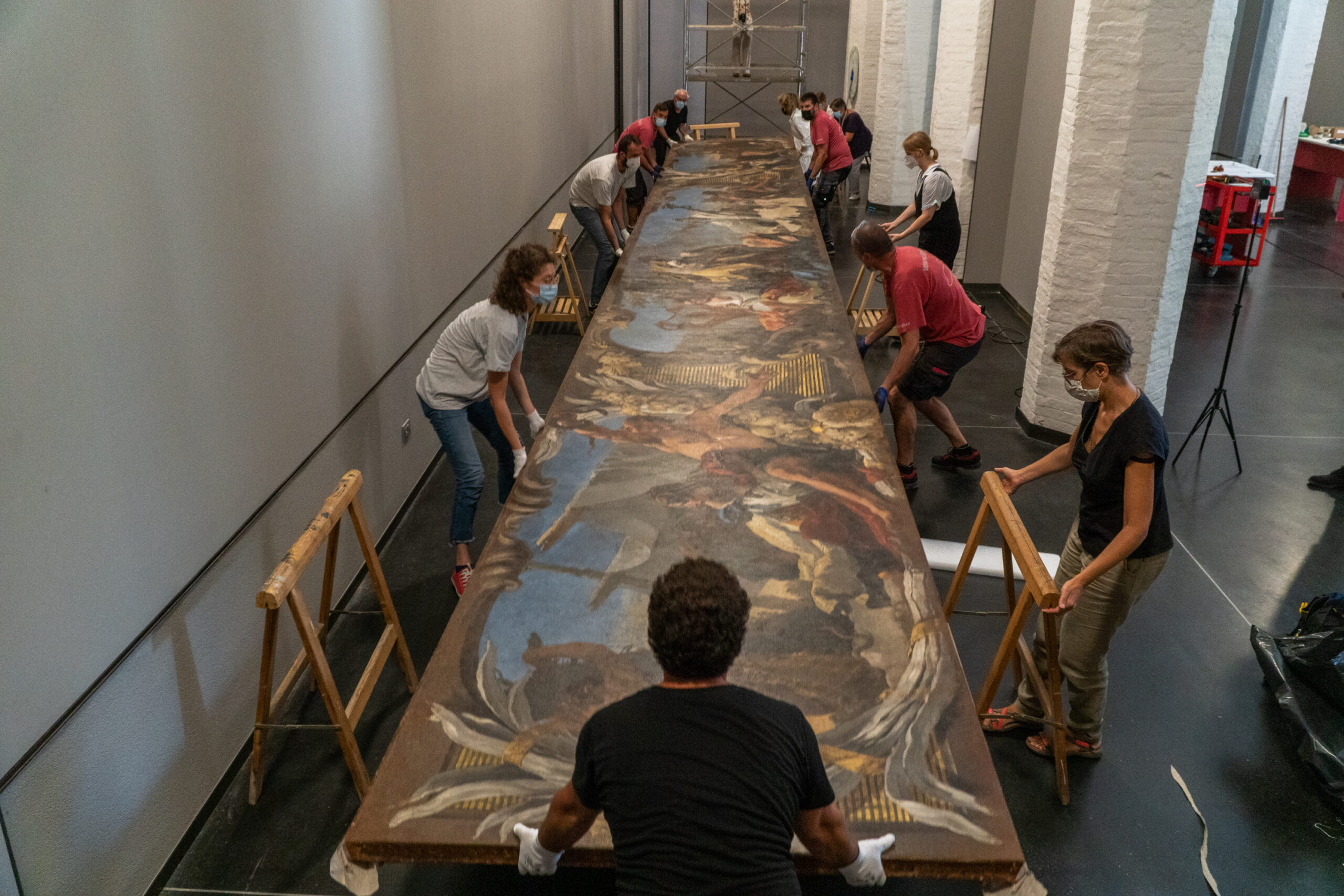 Uno spettacolo lungo 14 metri! Le immagini in esclusiva del rullaggio del monumentale Tiepolo di ritorno a Venezia