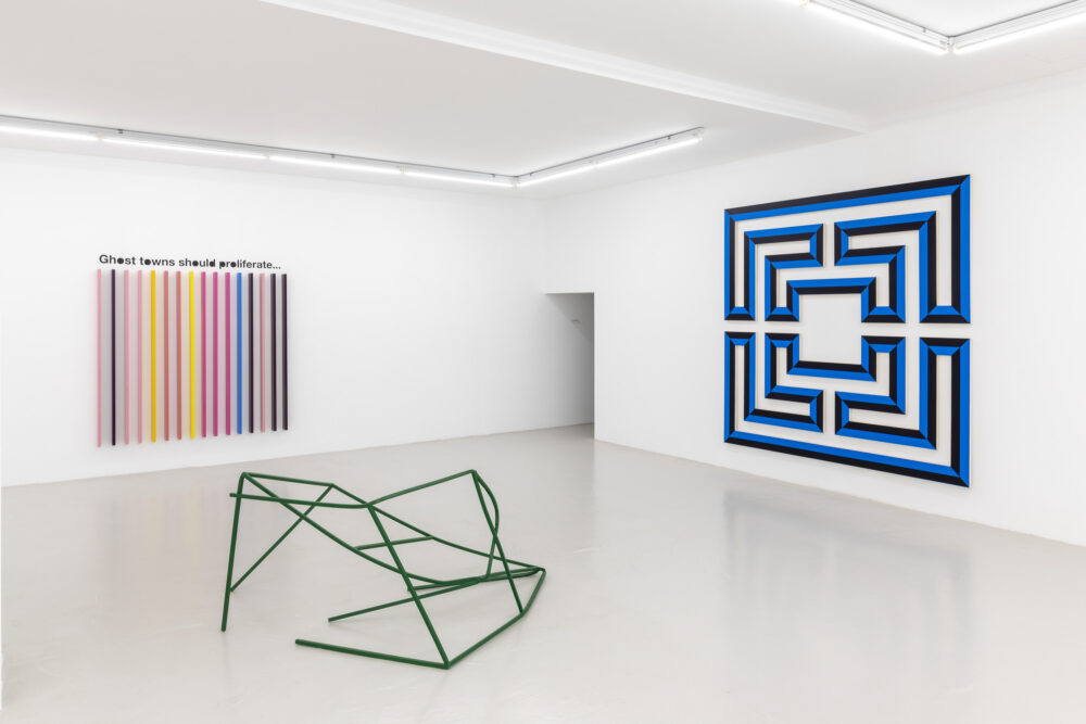 Installation view x_minimal, curated by Friederike Nymphius at Cassina Projects, Milano | Photo Roberto Marossi