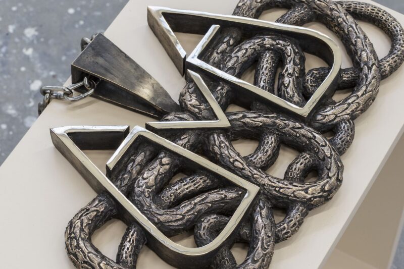 GMG - Gioielli Mostri Giganti (pendant), 2021. Ph. Claudia Petraroli