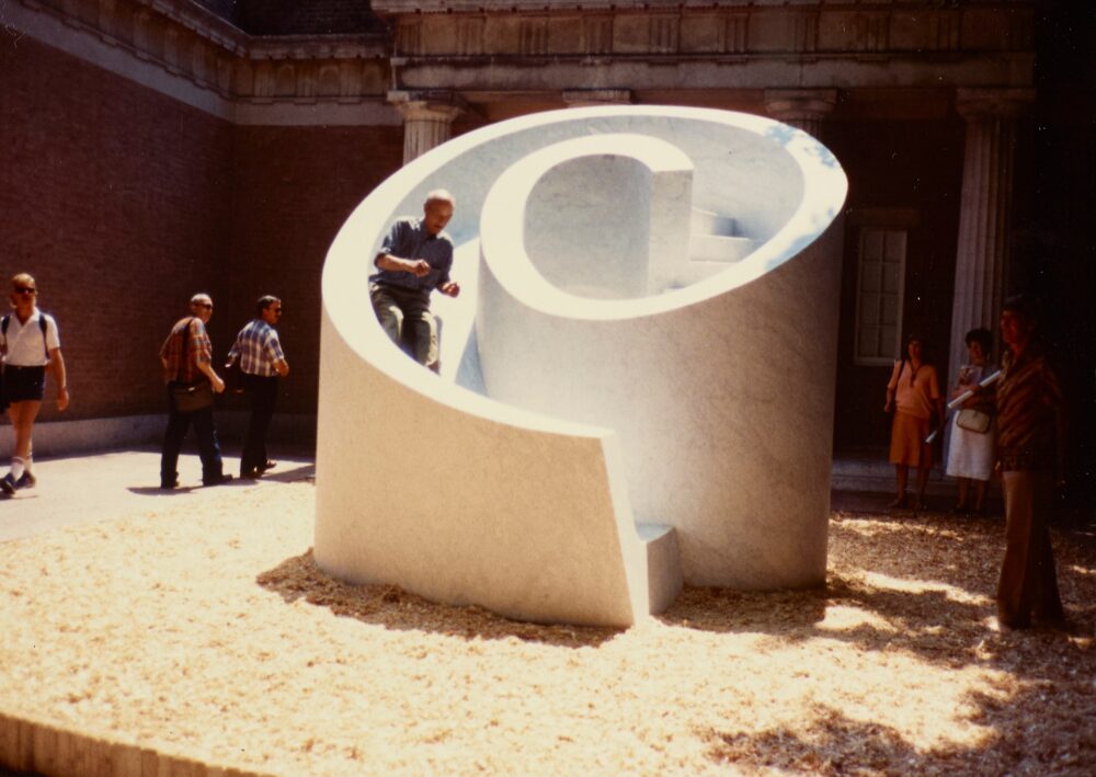 Isamu Noguchi tests Slide Mantra at "Isamu Noguchi: What is Sculpture?", 1986 Venice BiennalePhotograph by Michio NoguchiThe Noguchi Museum Archives, 144398©INFGM / ARS - DACS