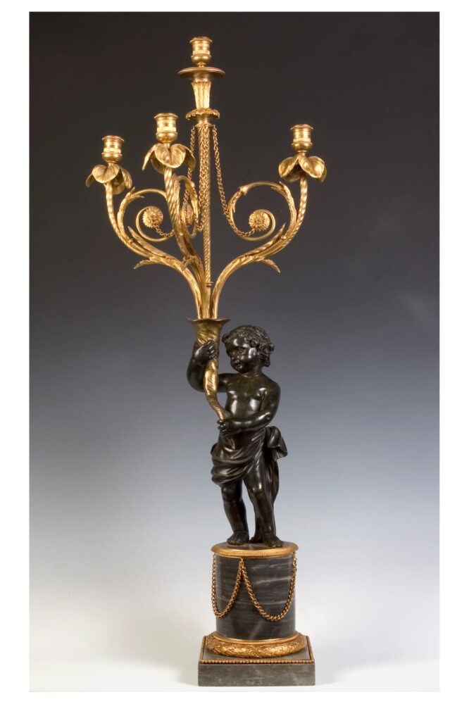 Antichità G.N., Coppia di candelabri in bronzo dorato e patinato con base in marmo blue turchino FRANCIA fine settecento h cm 90