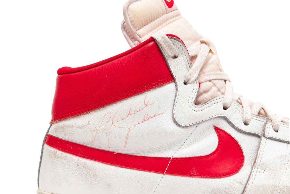 La firma di Michael Jordan sulle Nike da record