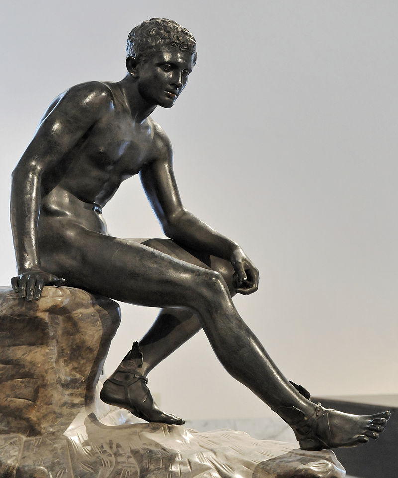 6. Statua di Mercurio seduto, I secolo d.C. Bronzo. Napoli, Museo Archeologico