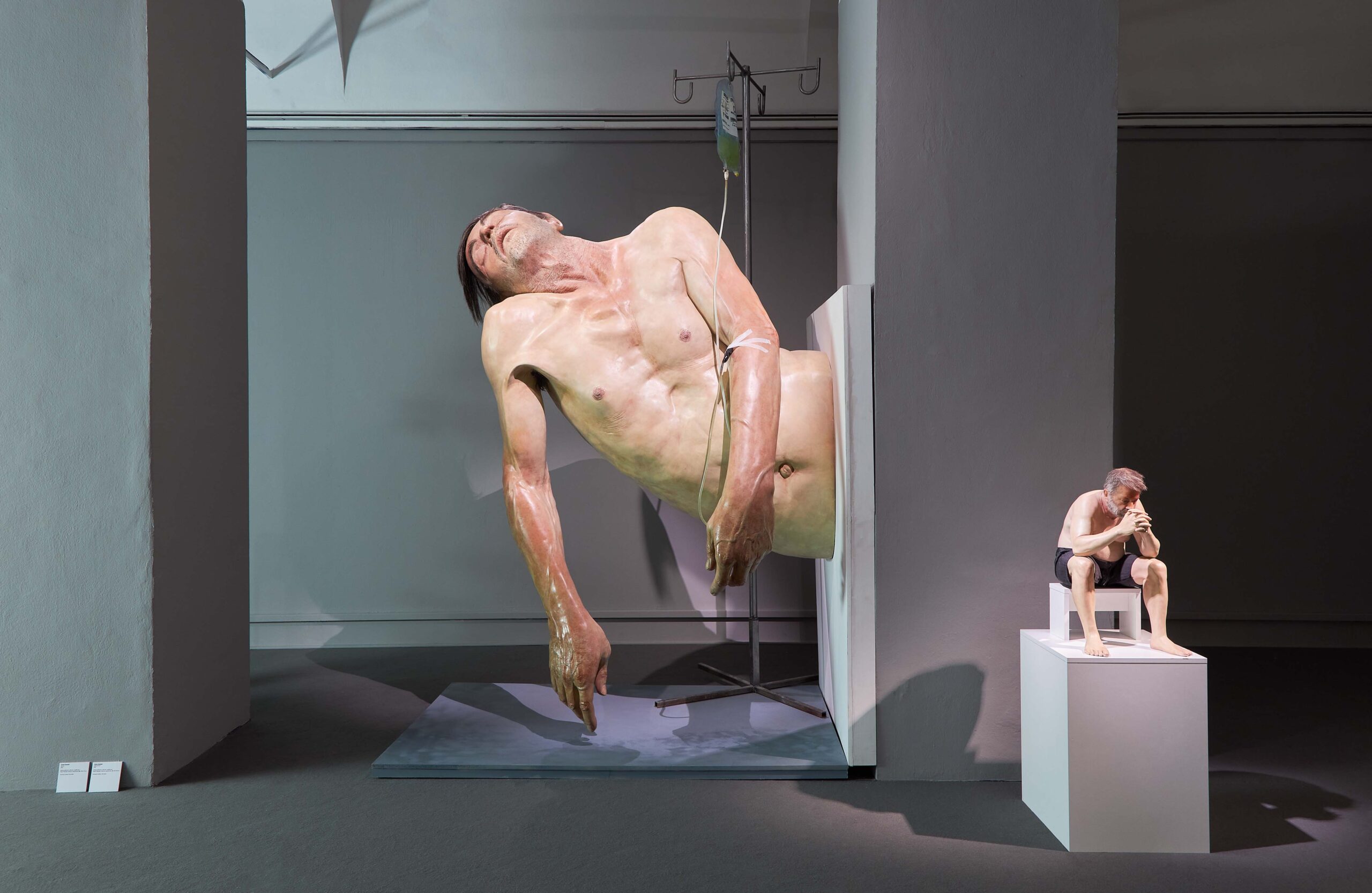 L’insostenibile leggerezza dei corpi. Una mostra racconta il nostro rapporto con la fisicità, a Milano