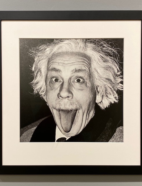 Arthur Sasse, Albert Einstein tira fuori la lingua, 1951