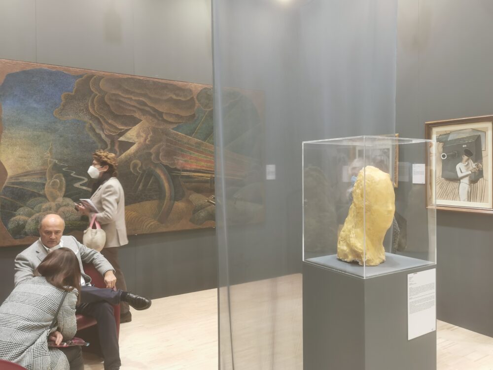 Lo stand della galleria Russo alla fiera di Roma