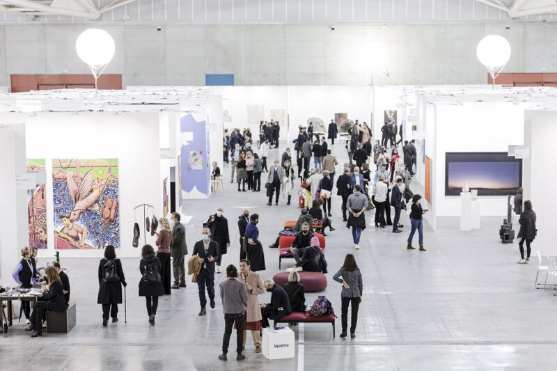 Visitatori ad Artissima 2021 (foto Perottino Piva)
