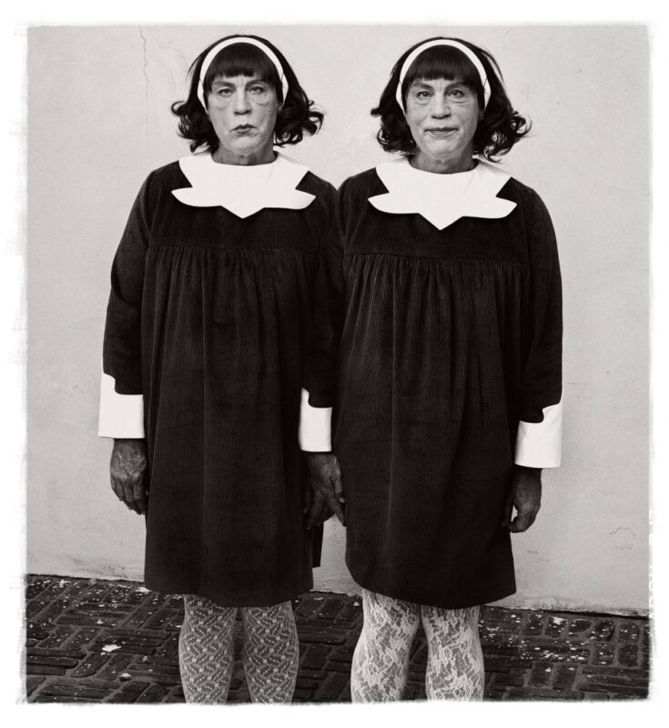 Diane Arbus/ Identical Twins, Roselle, NewJersey (1967), 2014 © Sandro Miller/ Courtesy Gallery FIFTYONE, Antwerp