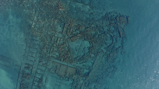 Baia, vista aerea dei resti sommersi 