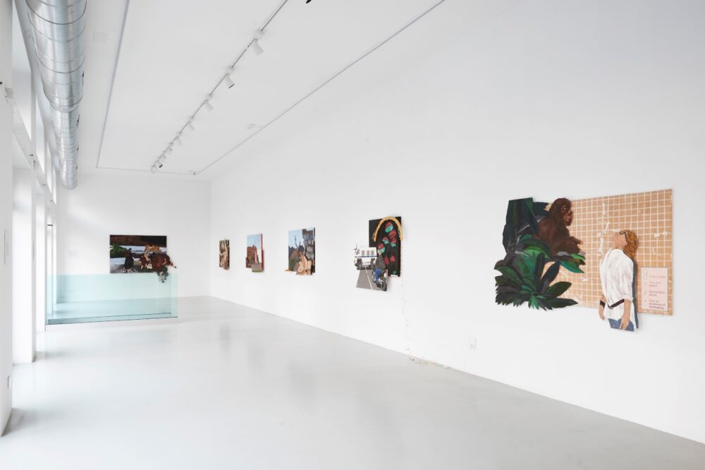 Katharien De Villiers, Echo Me _ Here I am _Ecco Mi. Installation view of the show at Osart Gallery, Milan 2021. Courtesy the art