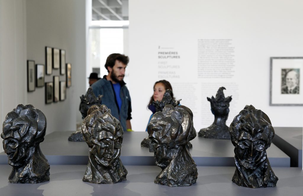 Il Met di New York mette in vendita la prima scultura cubista di Picasso
