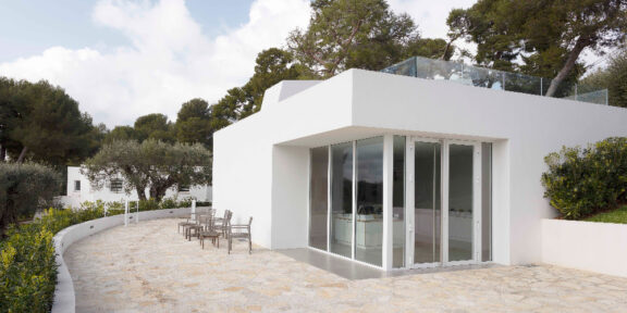 Hartung-Bergman Foundation at Antibes, France, 2022. Photo: Claire Dorn. Courtesy Fondation Hartung-Bergman & Perrotin.