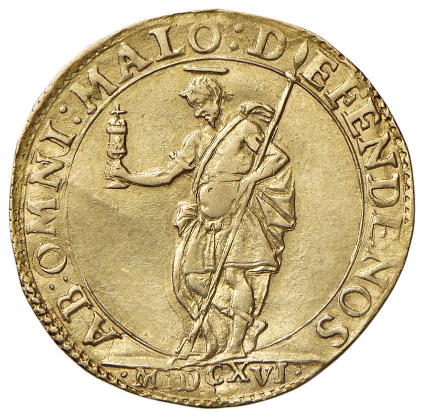 Doppia ,mantovana del 1616 con Longino che tiene in mano il reliquiario con sangue di Gesù. Parte da 25.000 euro.