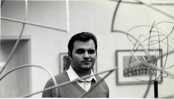 Maurizio Fagiolo dell'Arco nel 1968 alla mostra Balla. Sculture, Torino
