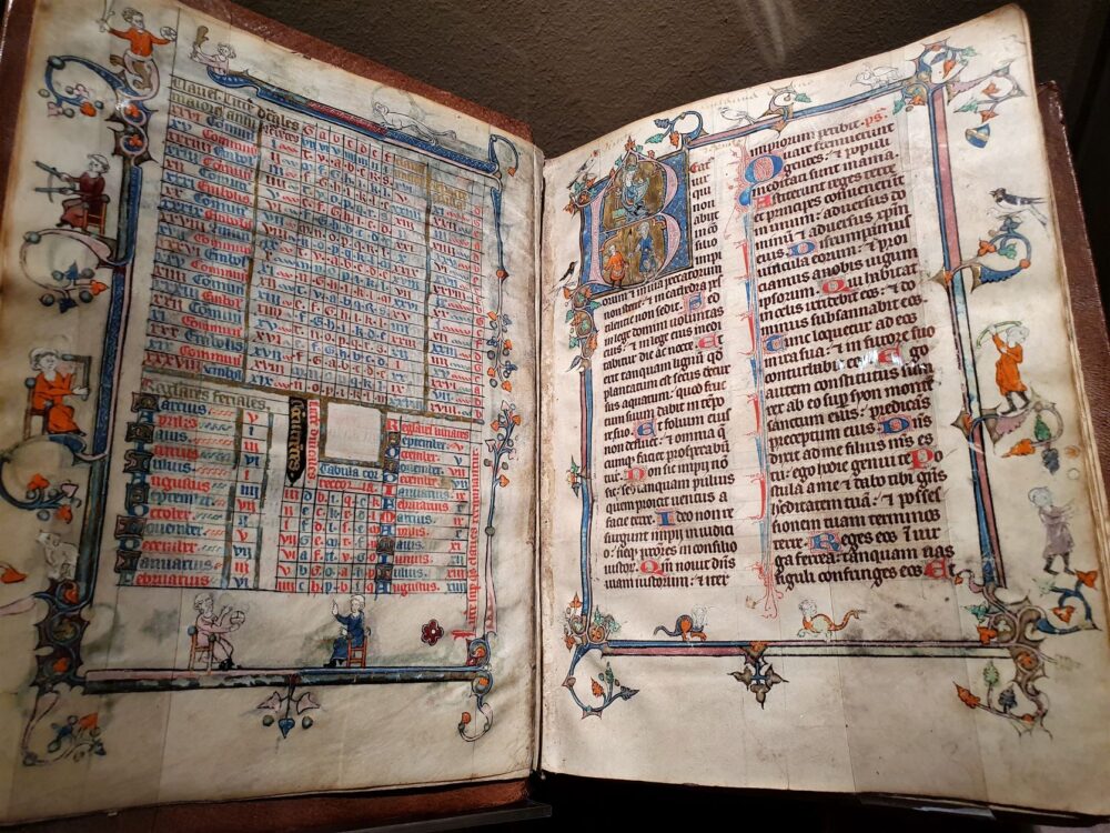 Breviario gotico francese decorato in ogni pagina, 1300 circa (Les Enluminures)