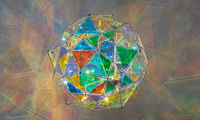 Olafur Eliasson, Firefly double-polyhedron sphere experiment, 2020. Photo: Jens Ziehe. Courtesy of the artist; neugerriemschneider, Berlin; Tanya Bonakdar Gallery, New York. © 2020 Olafur Eliasson