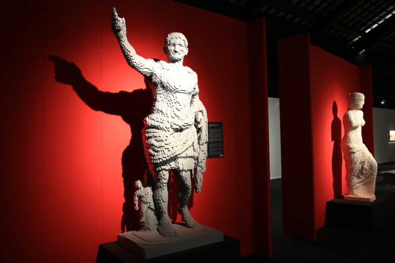 The Art of the Brick. L'arte dei Lego in mostra a Milano - ArtsLife