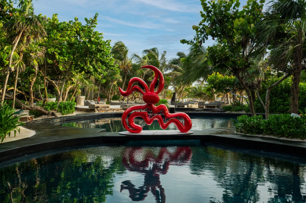 Installation view of Kenny Scharf, Scary Guy (Red) (2013-2018). Image courtesy Lio Malca and Casa Malca.