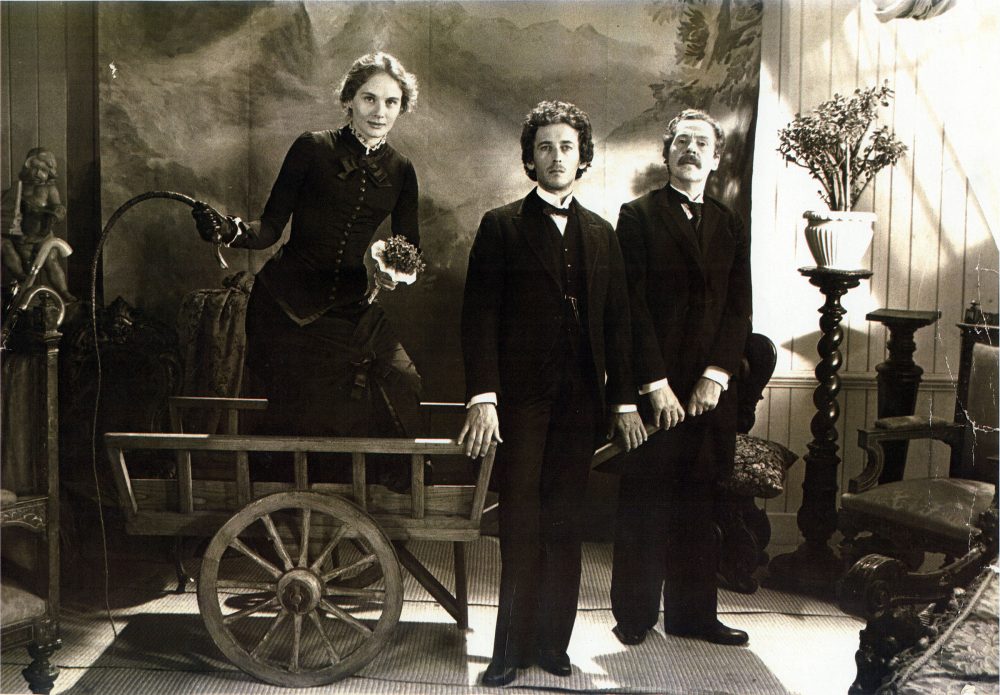  Dominique Sanda, Robert Powell, Erland Josephson Al di là del bene e del male, 1977, courtesy Archivio storico comunale di Carpi, Fondo Liliana Cavani