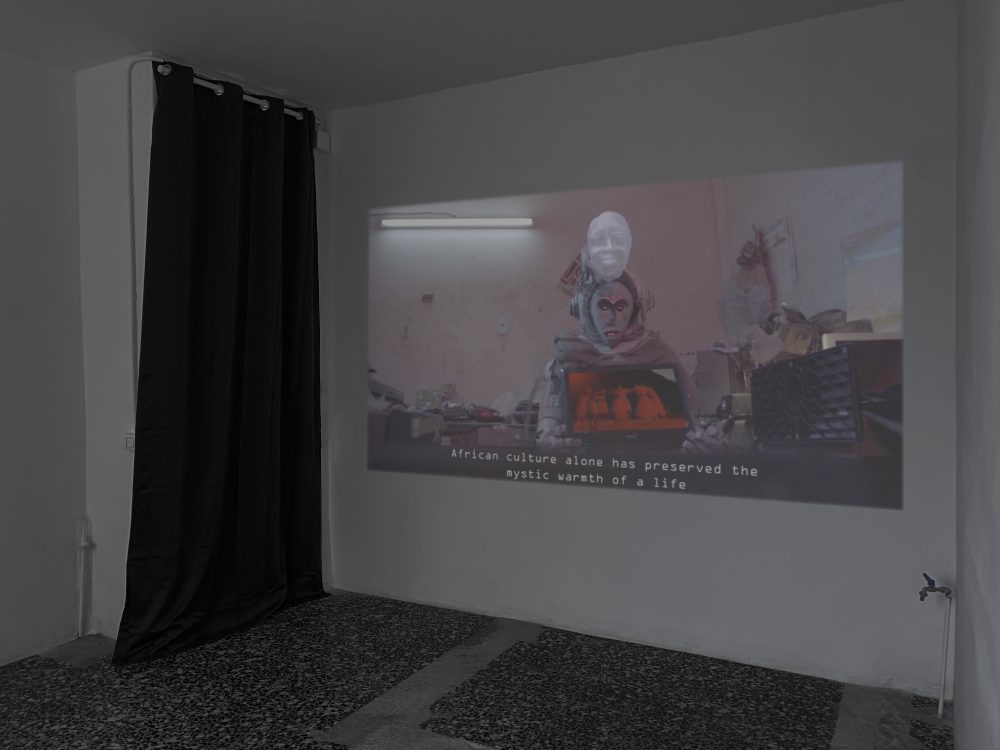 Links and fragments across memories and geographies - Installation view, Galleria Ramo, Como, 2022 - Courtesy Galleria Ramo
