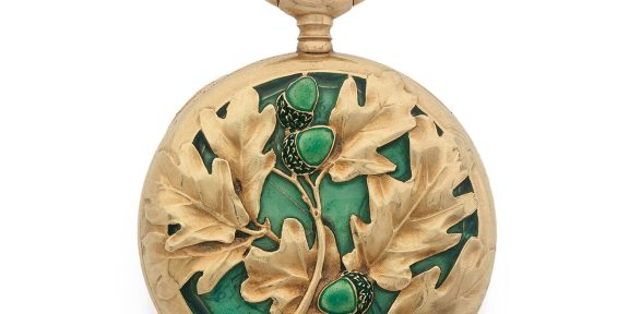 Orologio Lalique realizzato in stile Art Nouveau