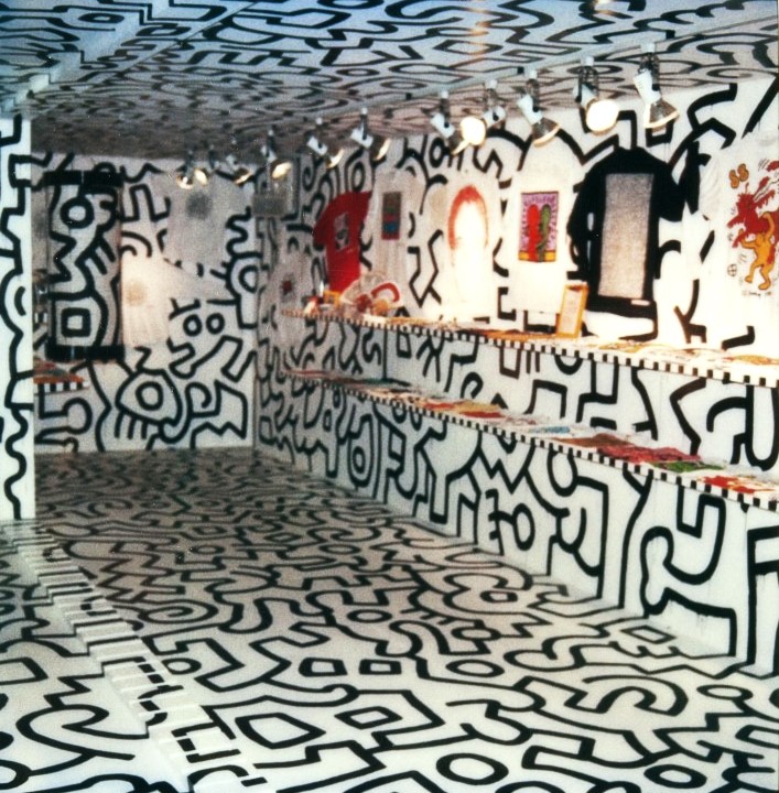 Veduta Pop Shop newyorkese, 1986 - Copyright THE Keith Haring Foundation
