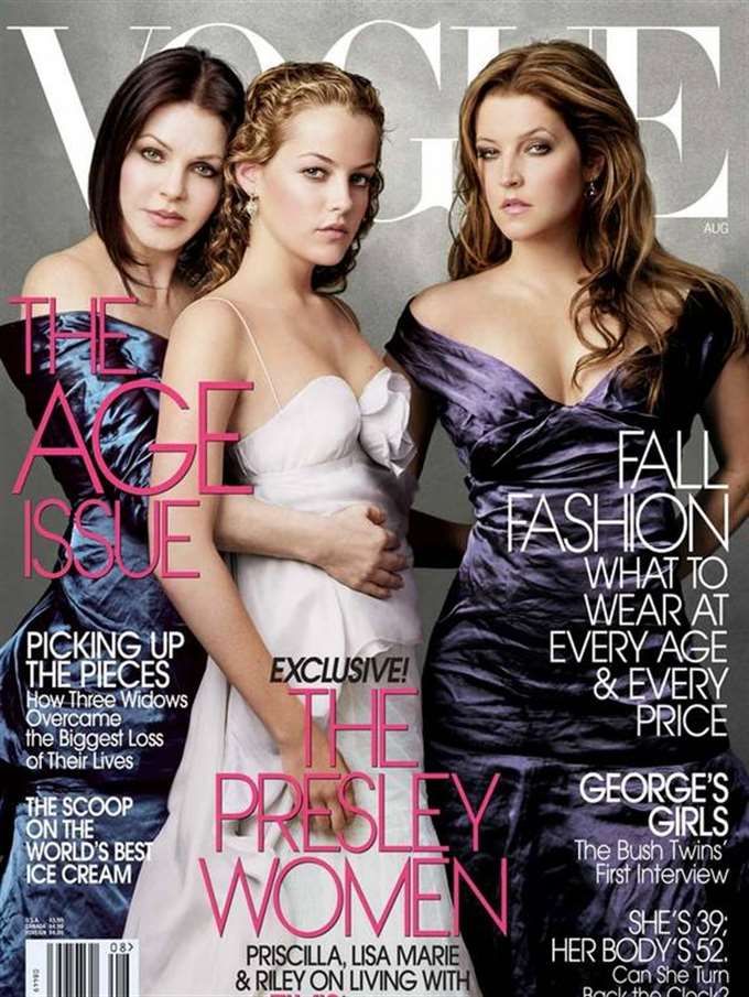 Su Vogue nel 2004 Annie Leibovitz immortala Priscilla, Lisa Marie e Riley Presley