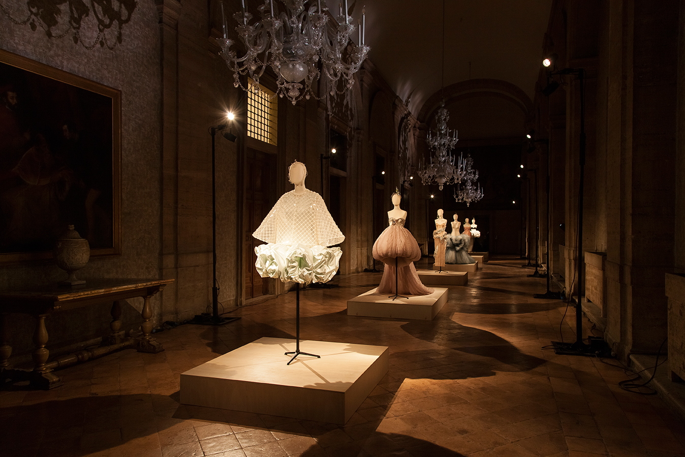 Alta moda e performances a Palazzo Farnese. Sylvio Giardina e l’arte del ricamo