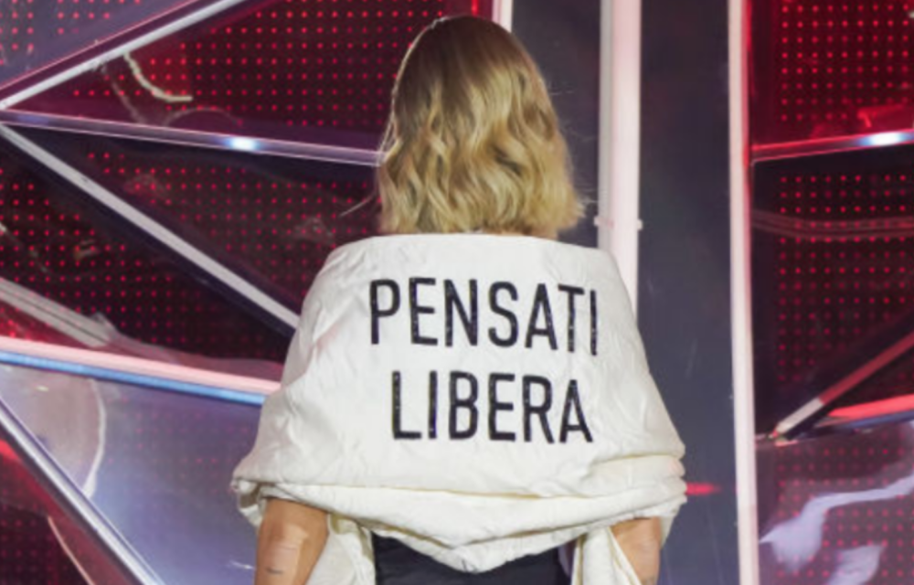Pensati libera sull'abito di Chiara Ferragni a Sanremo